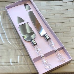 Cake cutting set